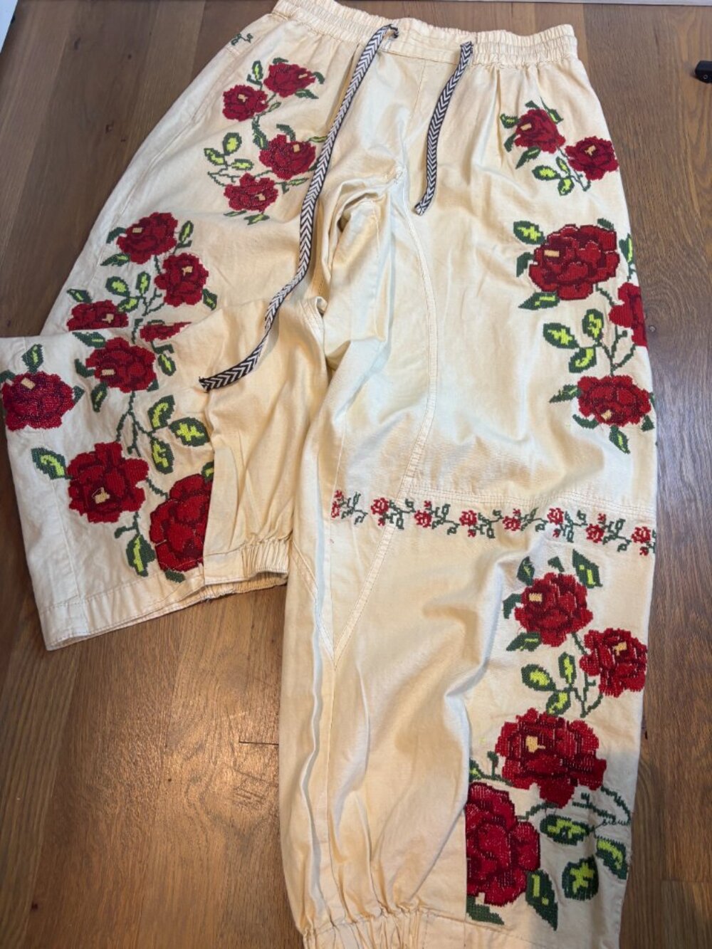 Free People Rosalia Floral Emboroidered Pants XS - Picture 4 of 4